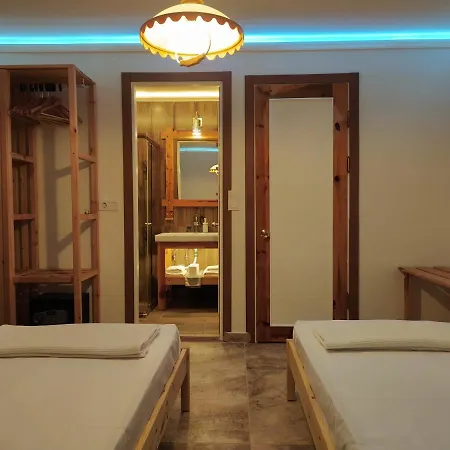 Chimera Pia Aparts 3* Çıralı